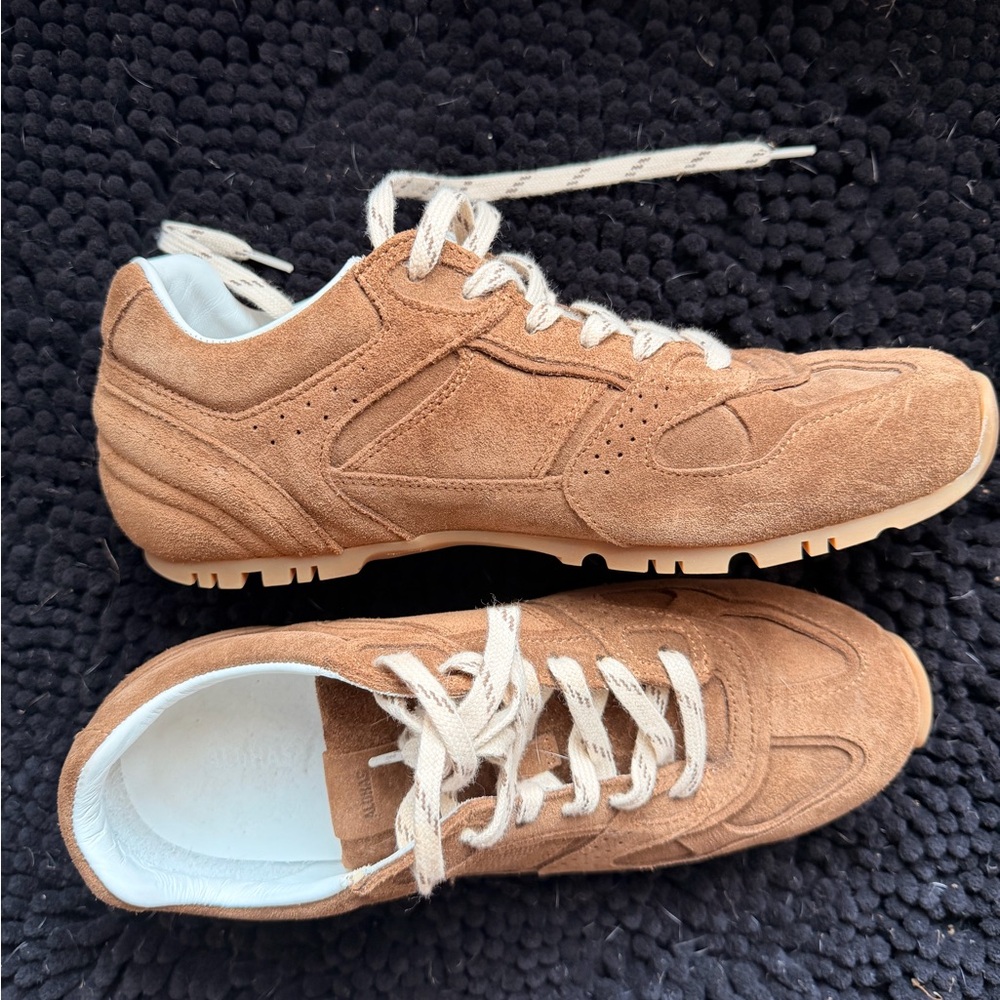 Alohas tan sneakers - Picture 5 of 5